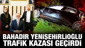AK Parti Grup Başkanvekilimiz Yenişehirlioğlu ve oğlu Afyonkarahisar'da trafik kazasında yaralandı