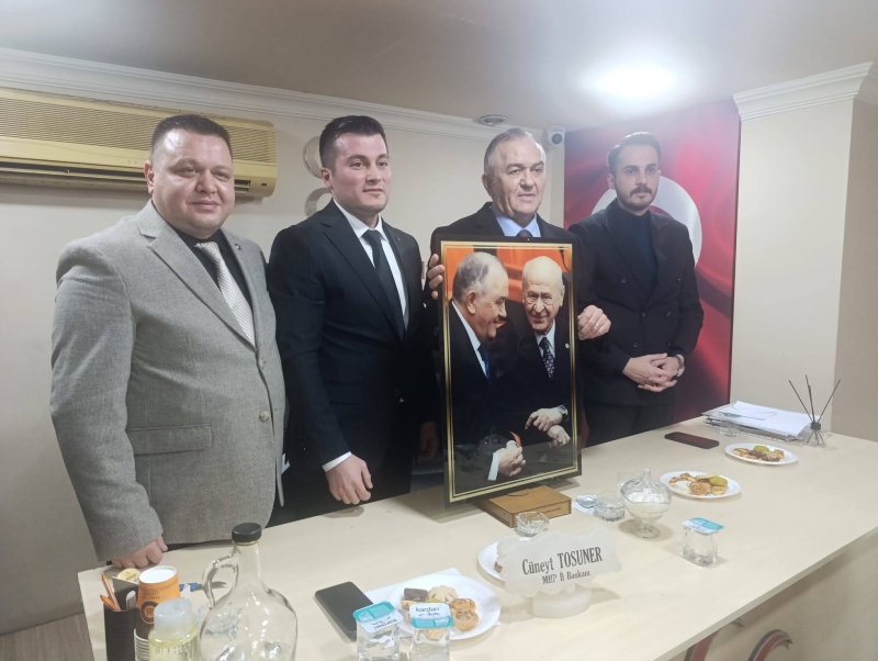 Manisa Milletvekilimiz ve Grup Başkan Vekilimiz Sn.Erkan Akçay, genişletilmiş il istişare toplantımız gerçekleştirdik.