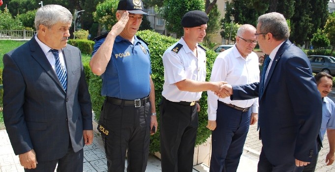 Salihli Kaymakamı Sağlam göreve başladı.