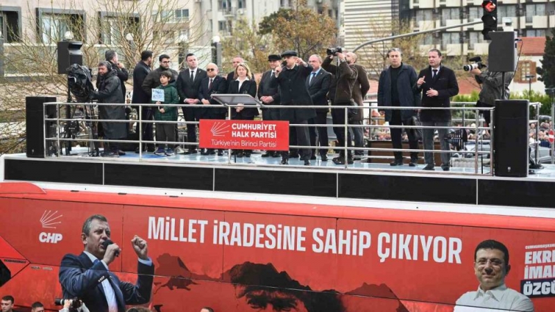 Cumhuriyet Halk Partisi (CHP) Genel Başkanı, Özgür Özel'den Günel'e destek mitingi