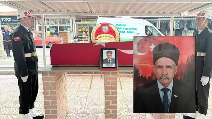 Gördes'te, Kıbrıs Gazisi Hasan Yıldız son yolculuğuna uğurlandı