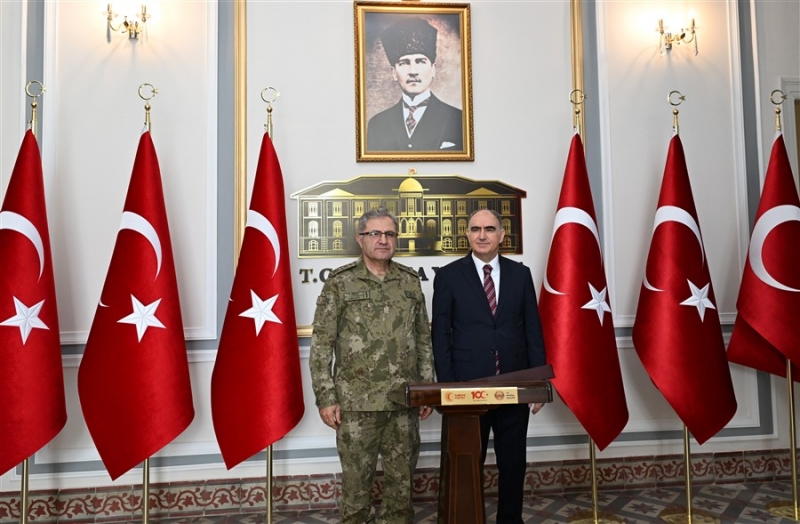 Kara Kuvvetleri Komutanı Orgeneral Tokel Manisa Valiliği ziyaret etti