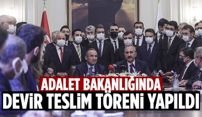 Adalet Bakanı Bekir Bozdağ, görevi Abdulhamit Gül'den devraldı.