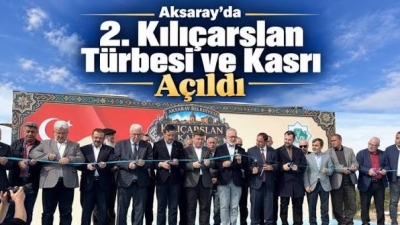 AK Parti Grup Başkanvekili Bahadır Yenişehirlioğlu, Aksaray’da II. Kılıçarslan Türbesi ve Kasrı’nın açılışına katıldı.
