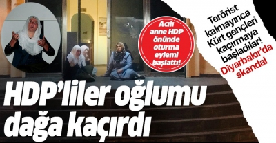 Anne Akar, camını kırdığı parti binasının önünde oturma eylemine başladı.