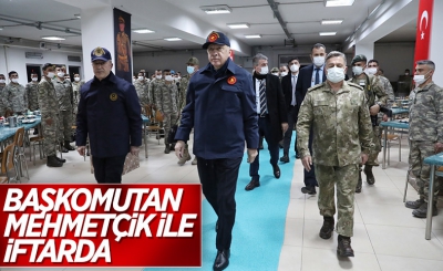 Başkan Erdoğan, Yüksekova'da Mehmetçik ile iftar yaptı 