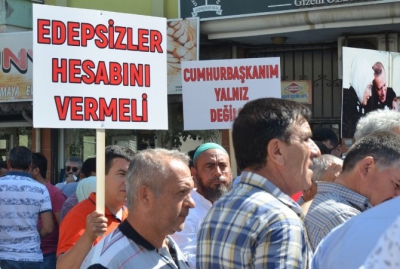 Cumhurbaşkanına hakaret eden CHP’li avukata tepkiler büyüyor.