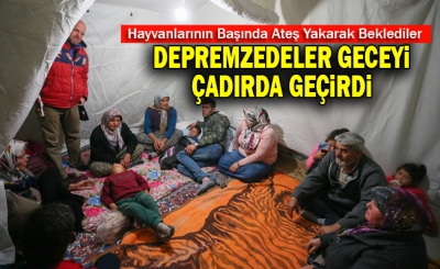 Denizli'de depremzedeler geceyi çadırda geçirdi.