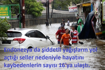 Ölü sayısı giderek artıyor! Endonezya sele teslim