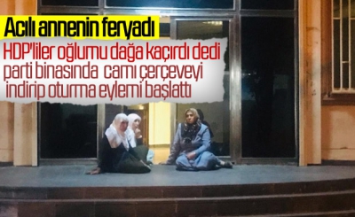 HDP'ye isyan eden anne Hacire Akar'dan oturma eylemi