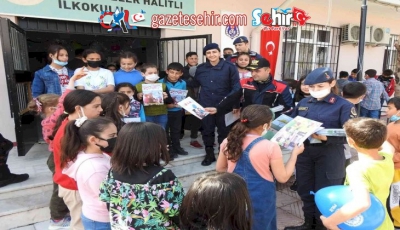 Manisa Açık Ceza İnfaz Kurumu'ndan kardeş okula kütüphane ve teknik destek yardımı