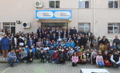 MANİSA AÇIK CEZA İNFAZ KURUMU’NDAN KARDEŞ OKULA KÜTÜPHANE VE TEKNİK DESTEK YARDIMI