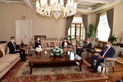 Manisa Habercilik - Dernek Yöneticilerinden Vali Karadeniz’e Ziyaret