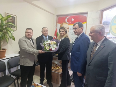 MHP Grup Başkan Vekili Erkan Akçay, Salihli’de Oda başkanlarıyla buluştu.