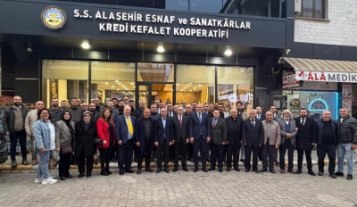 Milliyetçi Hareket Partisi Grup Başkanvekili ve Manisa Milletvekili Sayın Erkan Akçay,Alaşehir Esnaf ve Sanatkârlar Kredi ve Kefalet Kooperatifini ziyaret etti