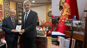 Nedim Şener, Bahçeli’yi ziyaret etti! Bahçeli’nin verdiği hediye gündem oldu