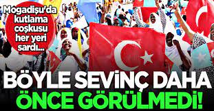 Somali halkı Türkiye ile anlaşmayı kutluyor: Mogadişu'yu bayram yerine çevirdiler