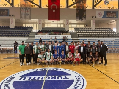 Turgutlu Ayak Tenisi Turnuvası, Şampiyonluğu geçen yılın şampiyonu, Turgutlu Anadolu İmam Hatip Lisesi tekrar kazandı.
