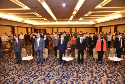Vali Karadeniz, Uluslararası Engelsiz Bilişim 2021 Kongresi’ne Katıldı