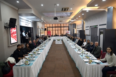 Vali Ünlü, Yerel ve Ulusal Basın Mensuplarıyla Bir Araya Geldi 